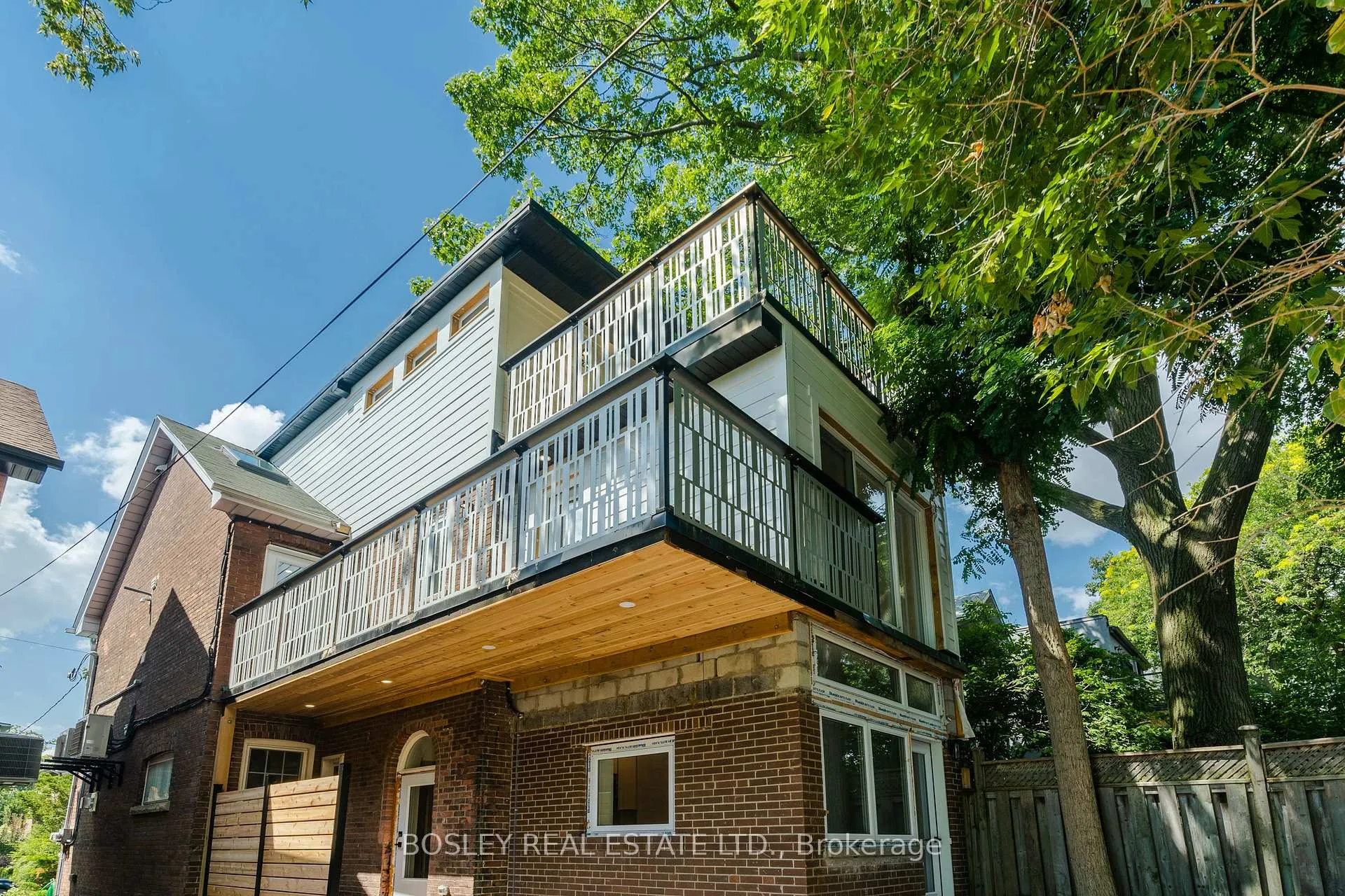 Front of Unit Upper, 9 Hambly Avenue
