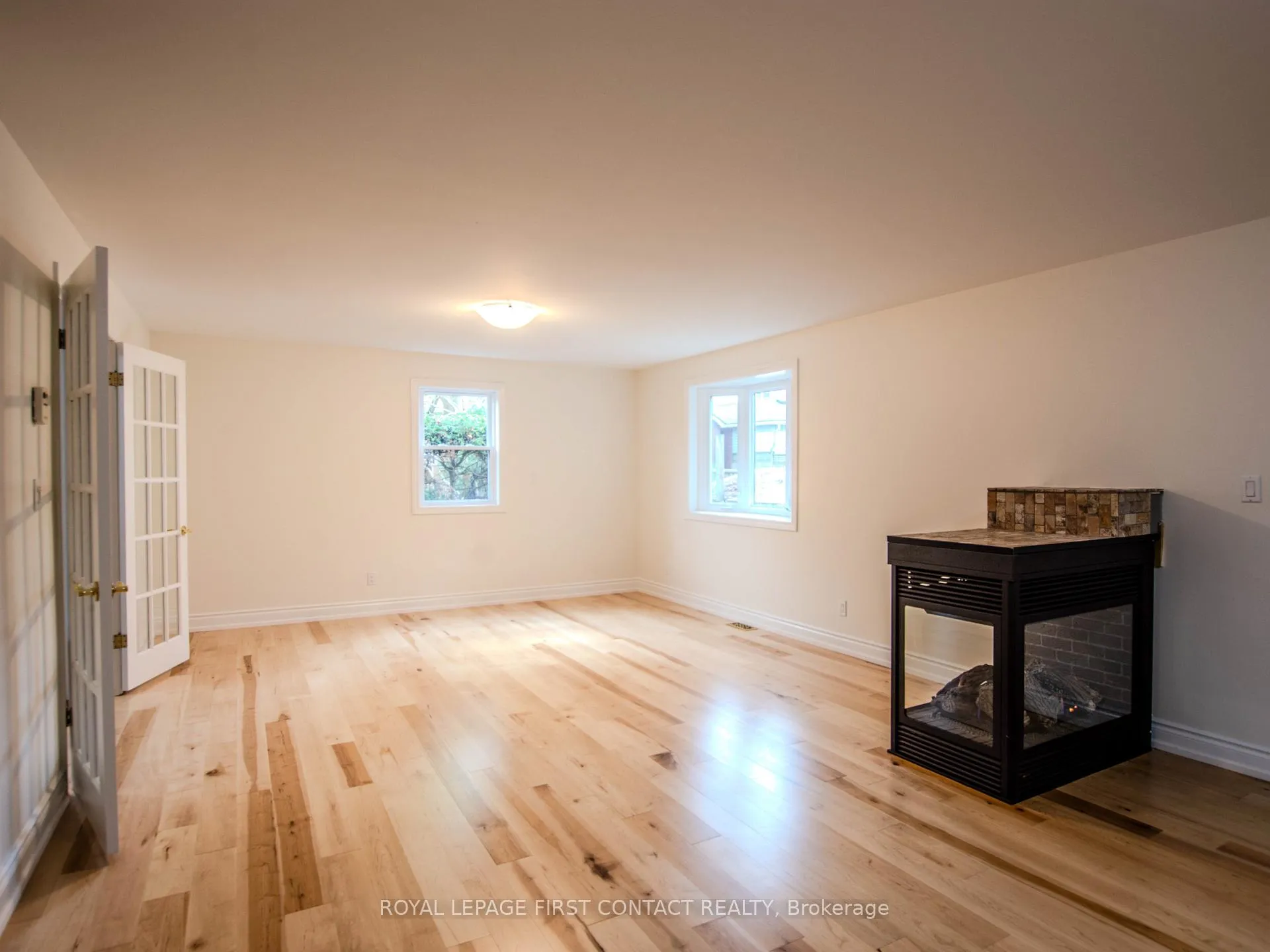 Photo 13 of 25 Holgate Street, Barrie, Allandale — HOMEH