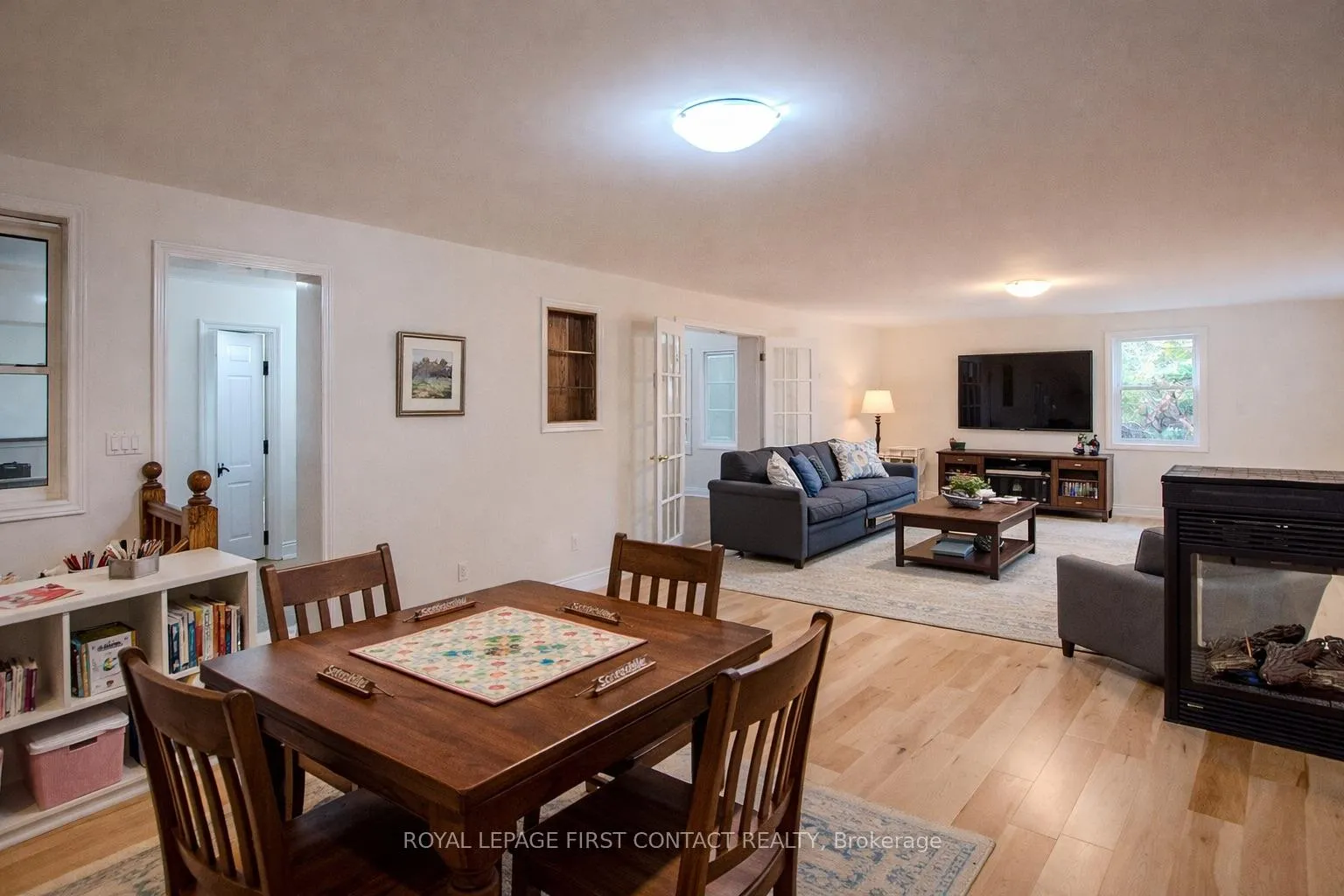 Photo 15 of 25 Holgate Street, Barrie, Allandale — HOMEH