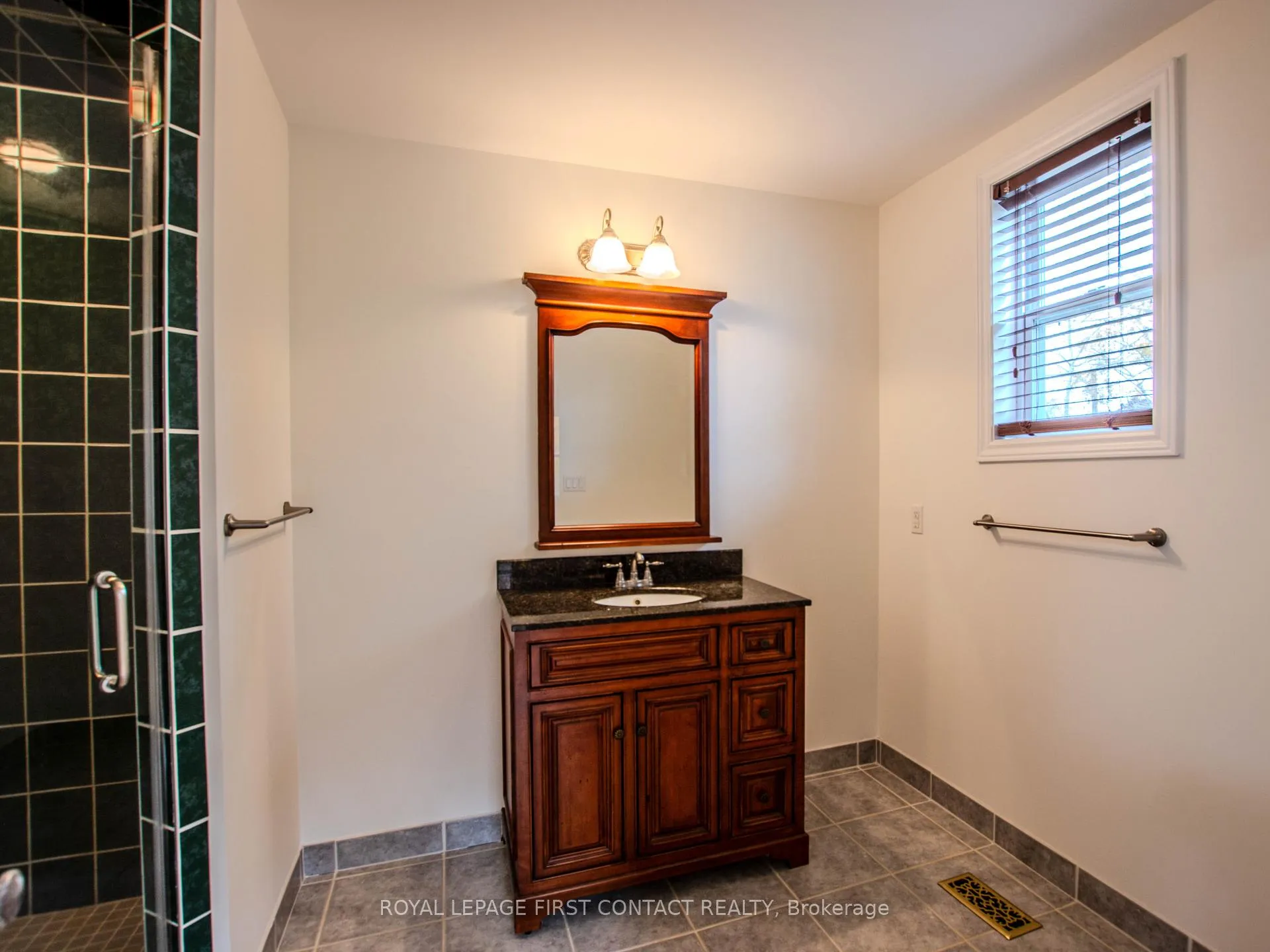 Photo 31 of 25 Holgate Street, Barrie, Allandale — HOMEH