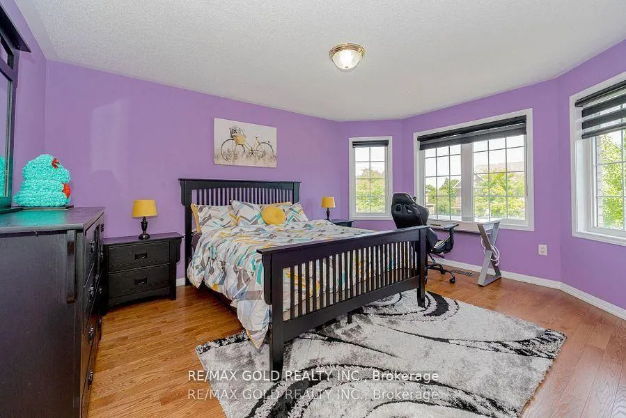 Photo 25 of 28 Crocker Drive, Brampton, Vales of Castlemore — HOMEH