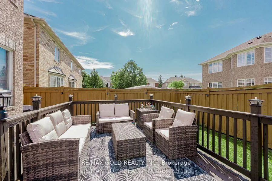 Photo 34 of 28 Crocker Drive, Brampton, Vales of Castlemore — HOMEH
