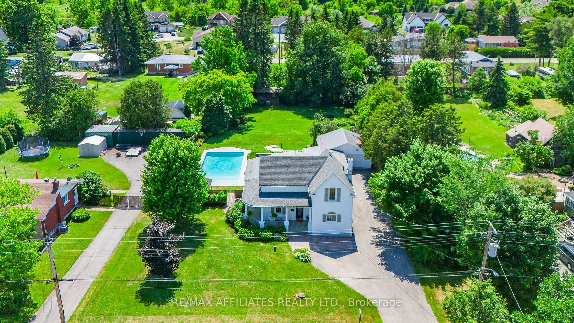Photo 1 of 190 Poole Street, McNab/Braeside, Mcnab/Braeside Twps — HOMEH