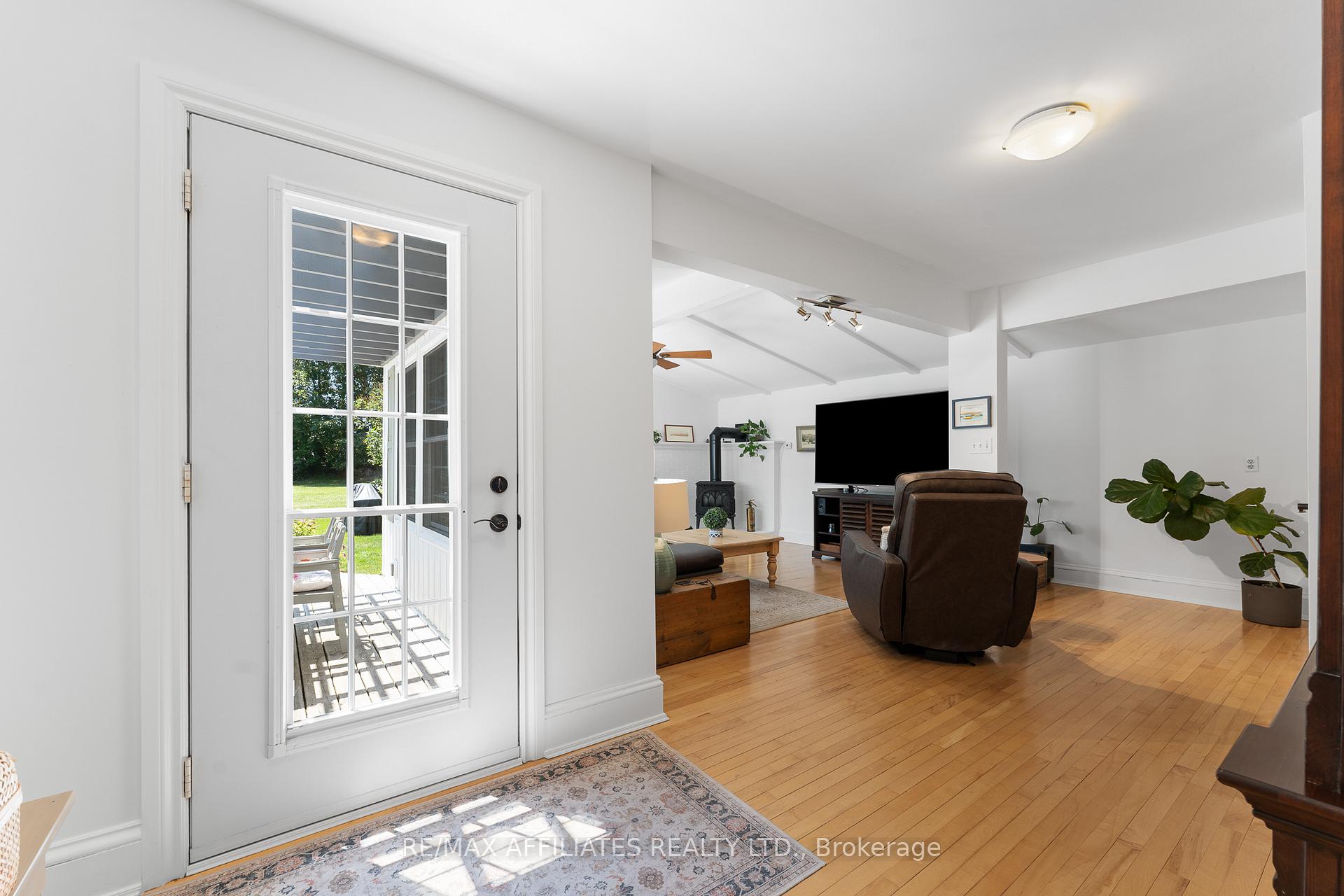 Photo 21 of 190 Poole Street, McNab/Braeside, Mcnab/Braeside Twps — HOMEH