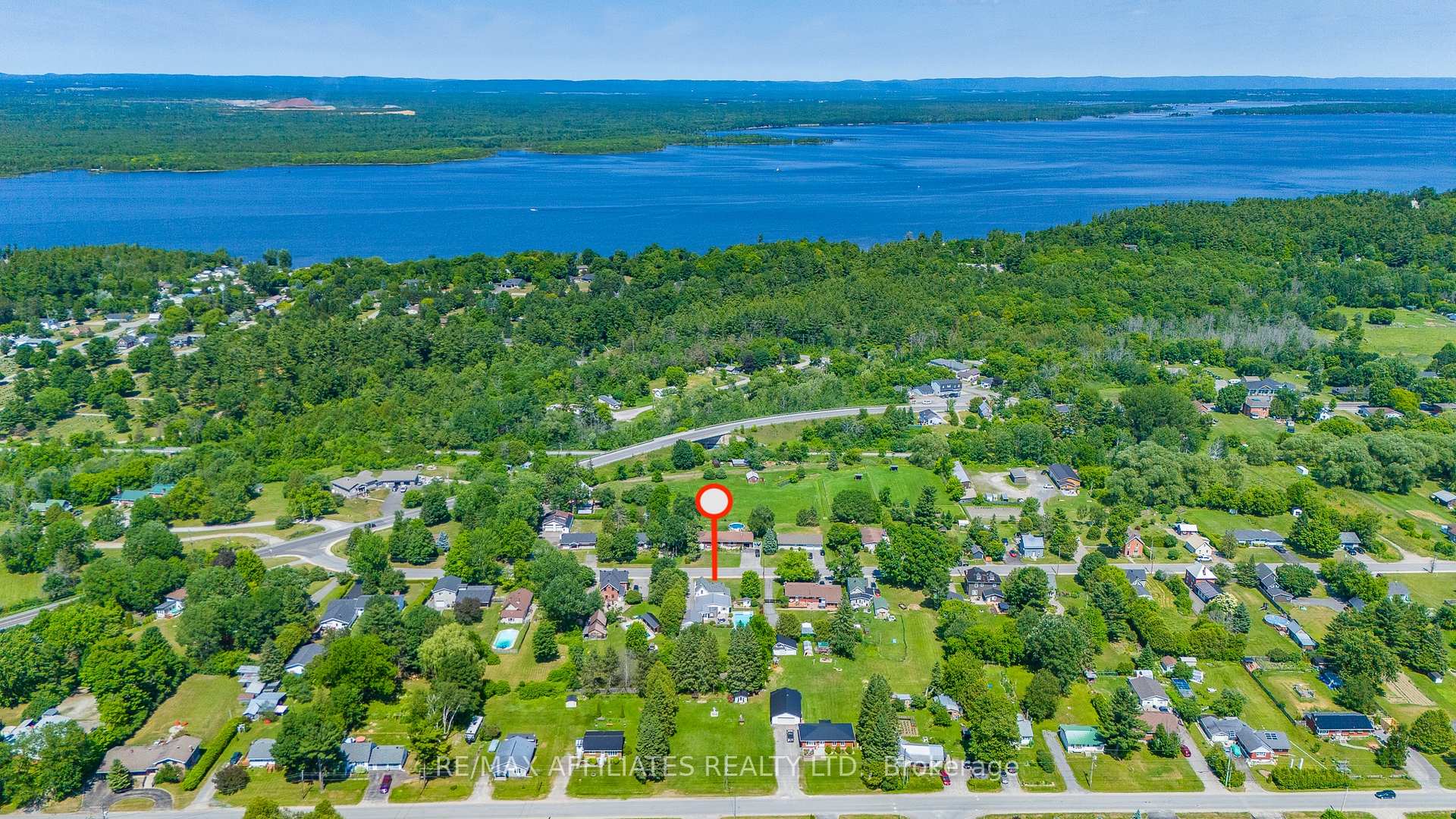 Photo 47 of 190 Poole Street, McNab/Braeside, Mcnab/Braeside Twps — HOMEH
