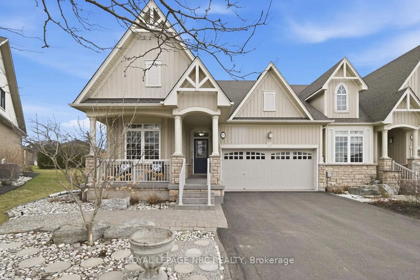 Photo 1 of 14 Lochness Court, Welland, Hwy 406/Welland — HOMEH