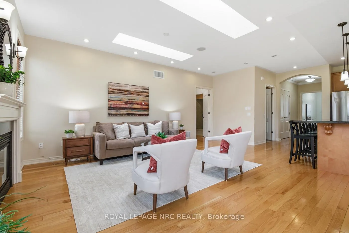 Photo 16 of 14 Lochness Court, Welland, Hwy 406/Welland — HOMEH
