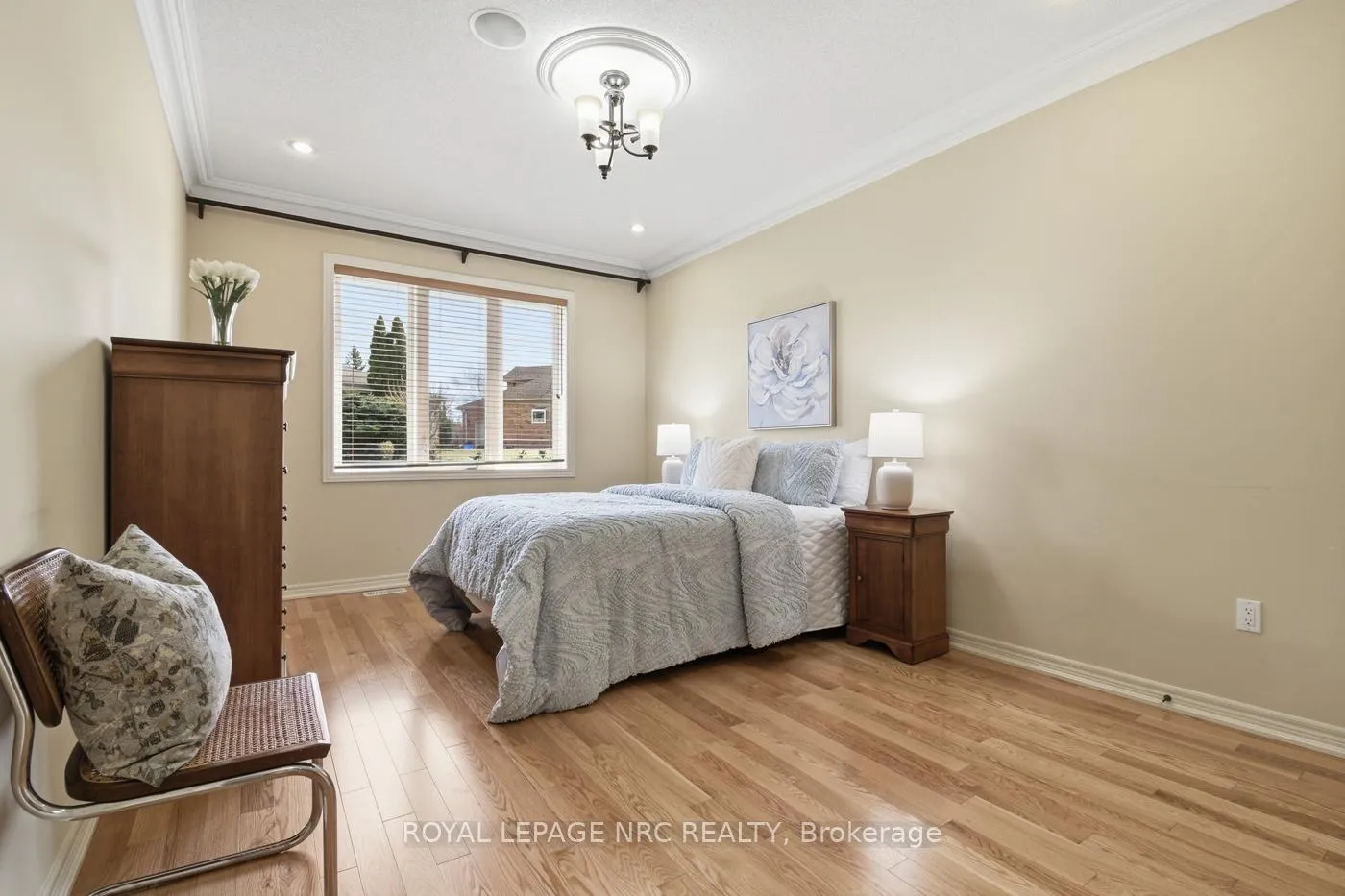 Photo 23 of 14 Lochness Court, Welland, Hwy 406/Welland — HOMEH