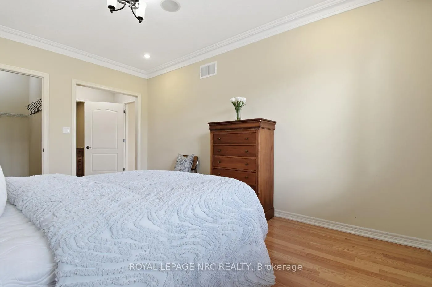 Photo 24 of 14 Lochness Court, Welland, Hwy 406/Welland — HOMEH
