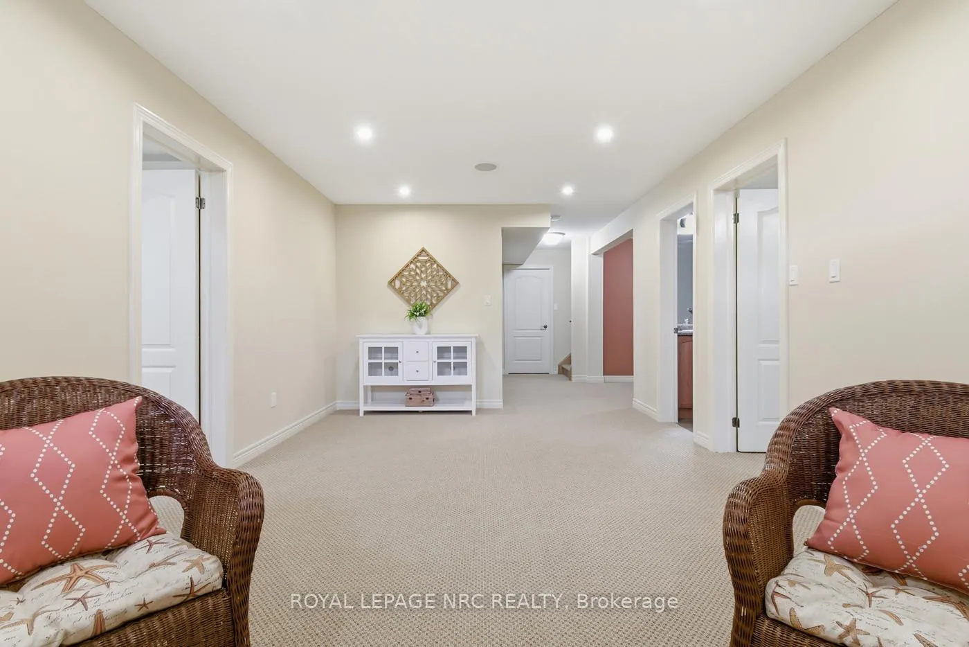Photo 33 of 14 Lochness Court, Welland, Hwy 406/Welland — HOMEH