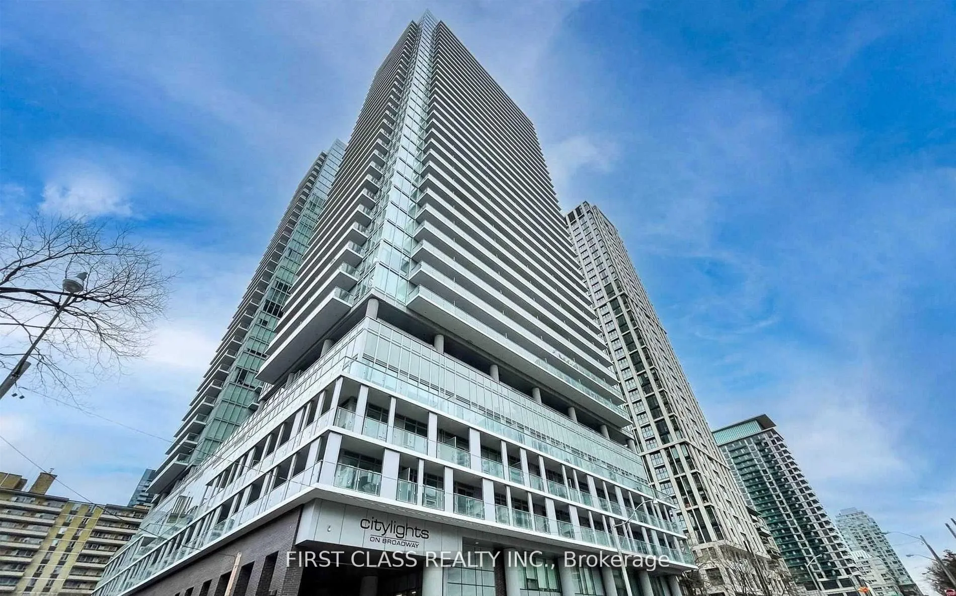 Photo 1 of Unit 705, 99 Broadway Avenue, Toronto, Mount Pleasant West — HOMEH