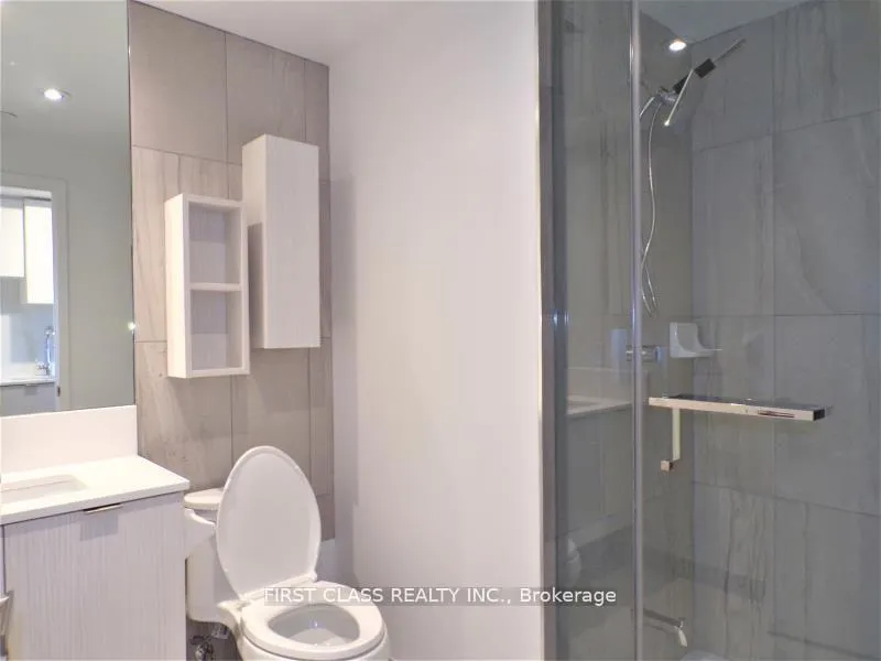 Photo 3 of Unit 705, 99 Broadway Avenue, Toronto, Mount Pleasant West — HOMEH