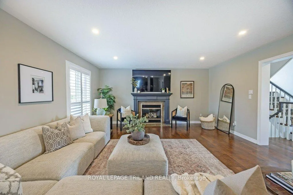 Photo 12 of 104 Stephen Moore Drive, Middlesex Centre, Kilworth — HOMEH