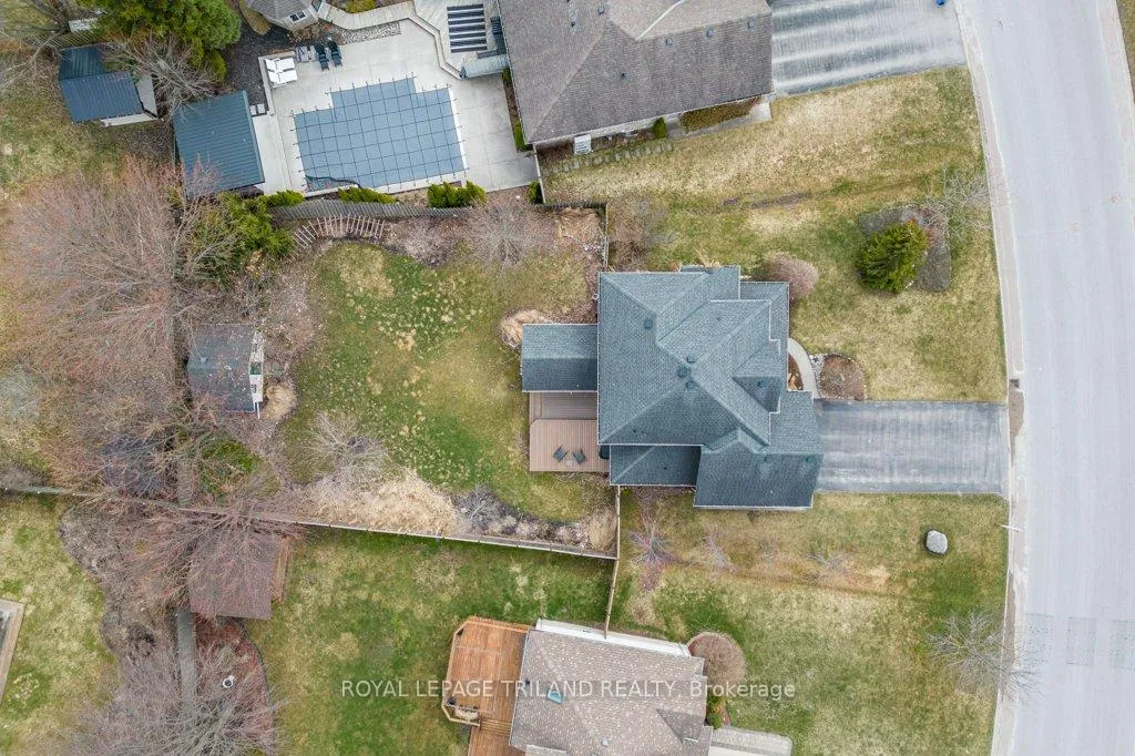 Photo 46 of 104 Stephen Moore Drive, Middlesex Centre, Kilworth — HOMEH