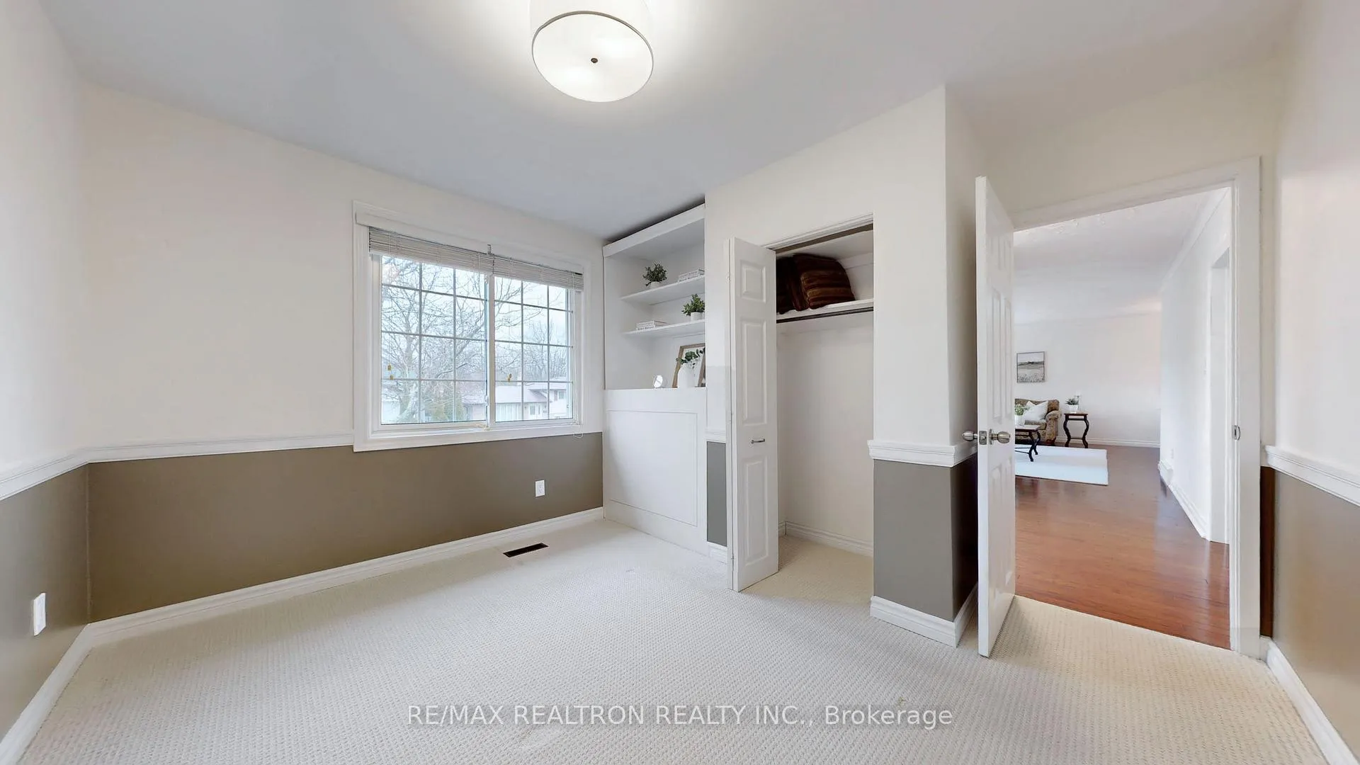 Photo 24 of 576 Arnhem Drive, Oshawa, O'Neill — HOMEH
