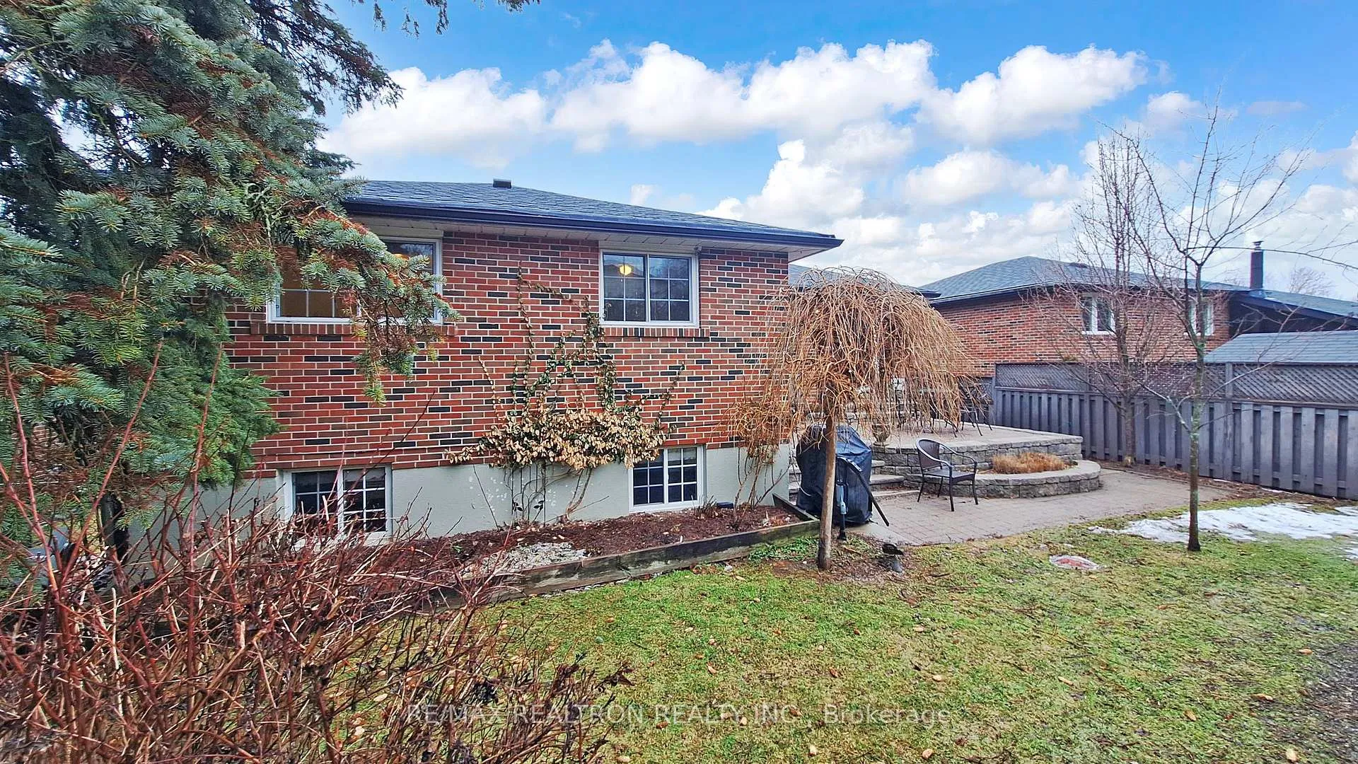 Photo 42 of 576 Arnhem Drive, Oshawa, O'Neill — HOMEH