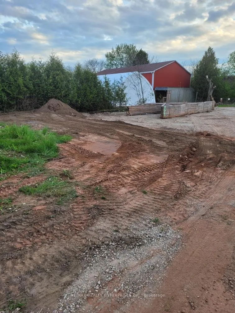 Photo 2 of 767 Brock Road, Hamilton, Rural Flamborough — HOMEH
