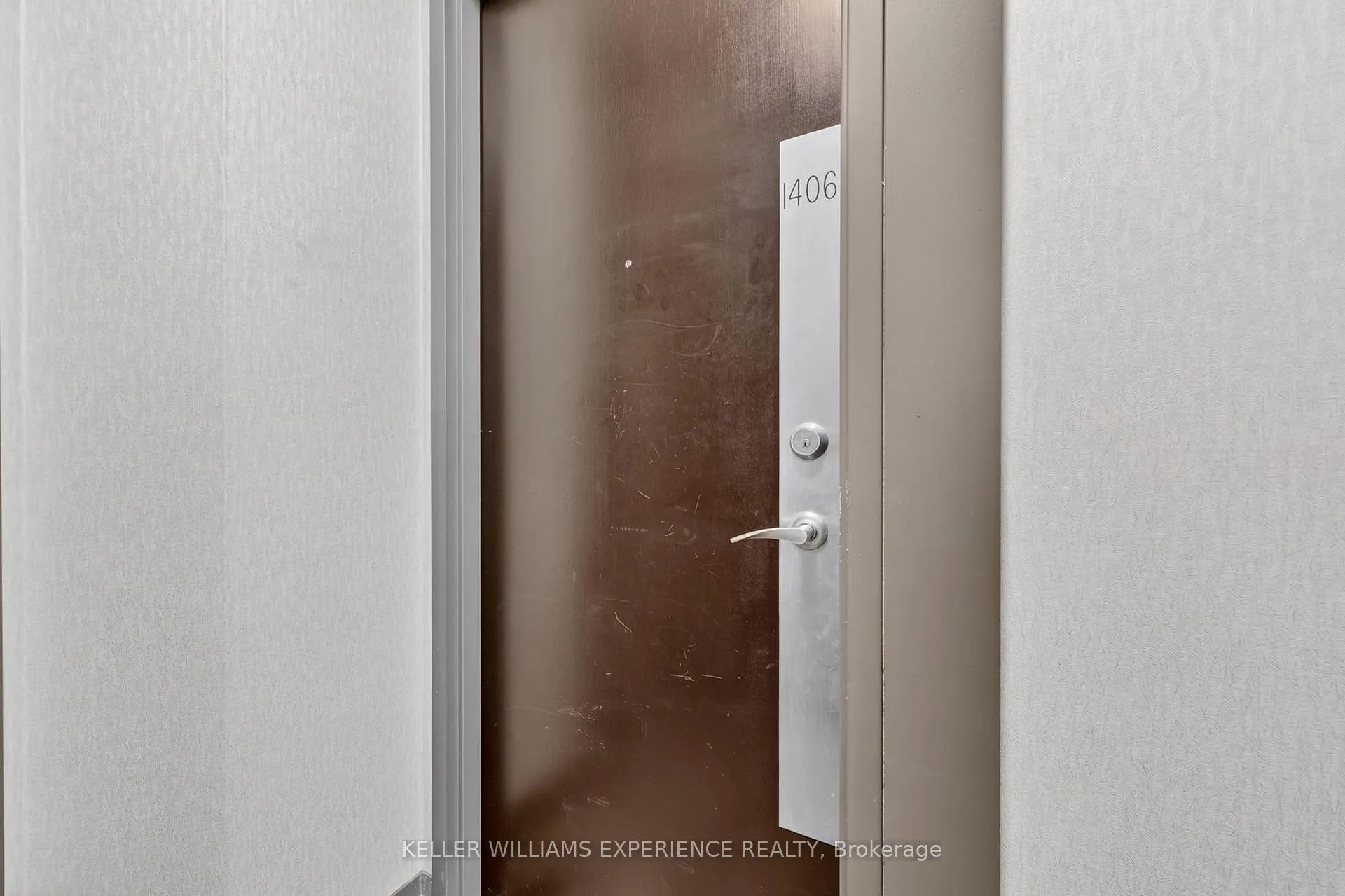 Photo 3 of Unit 1406, 85 Bloor Street E, Toronto, Church-Yonge Corridor — HOMEH