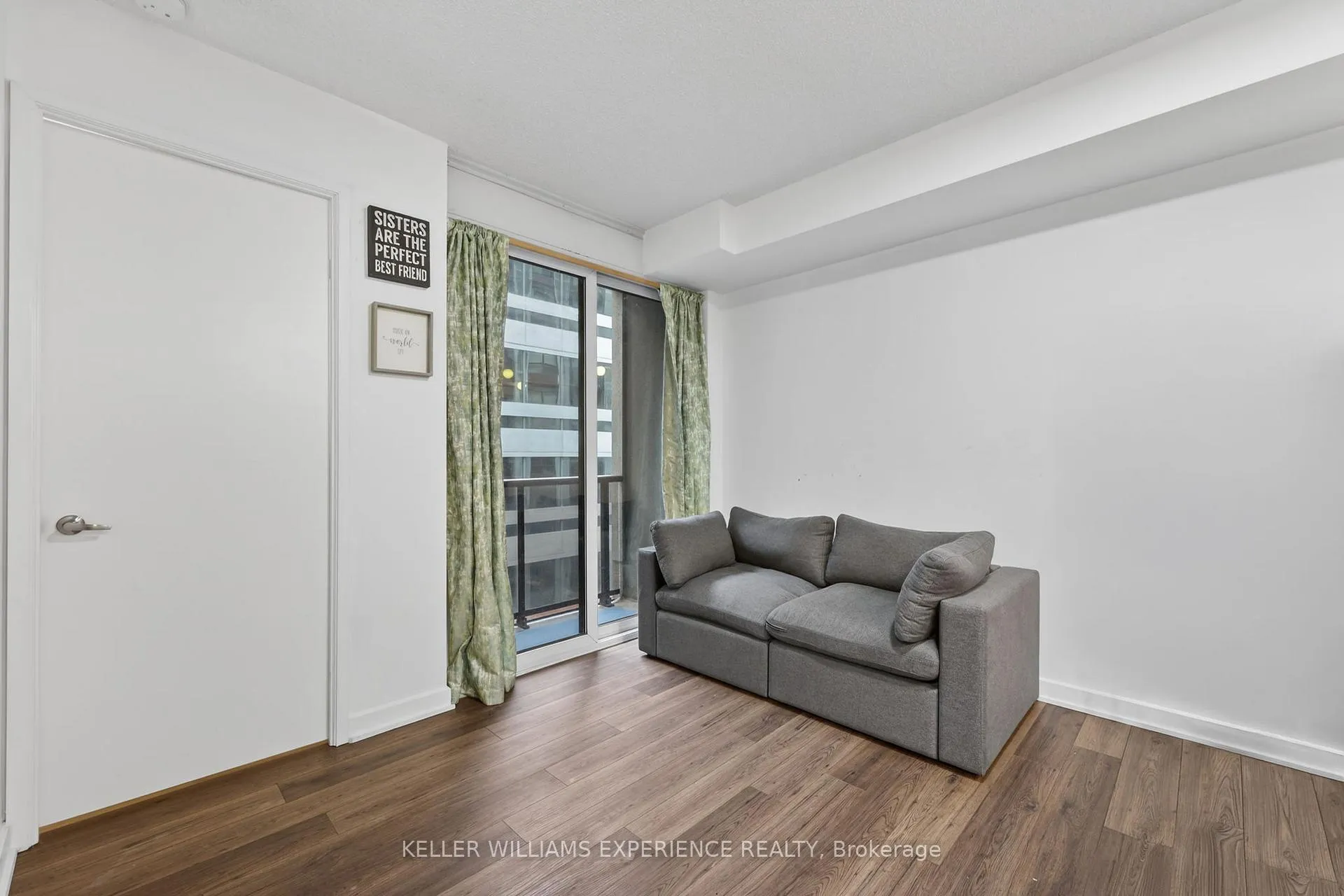 Photo 11 of Unit 1406, 85 Bloor Street E, Toronto, Church-Yonge Corridor — HOMEH