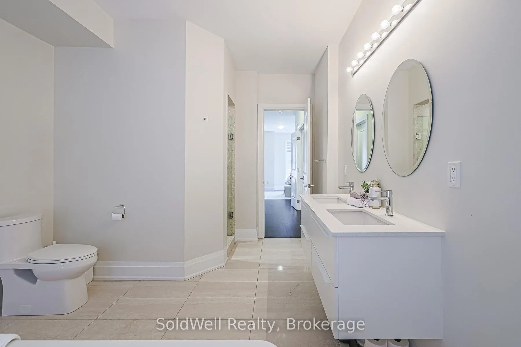 Photo 26 of 243 Smallwood Circle, Vaughan, Brownridge — HOMEH