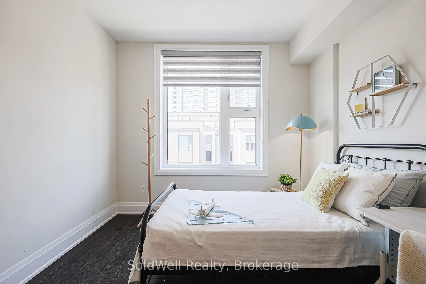 Photo 31 of 243 Smallwood Circle, Vaughan, Brownridge — HOMEH