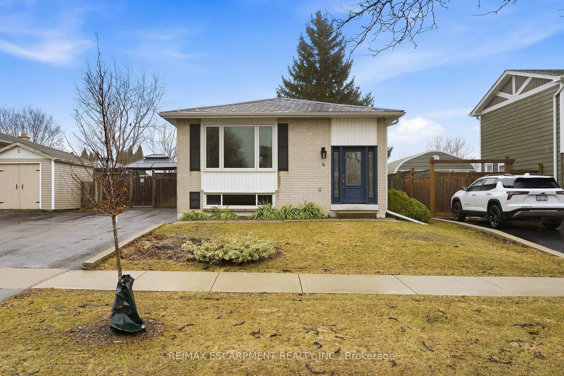 Photo 1 of 4 John Murray Street, Hamilton, Stoney Creek Mountain — HOMEH