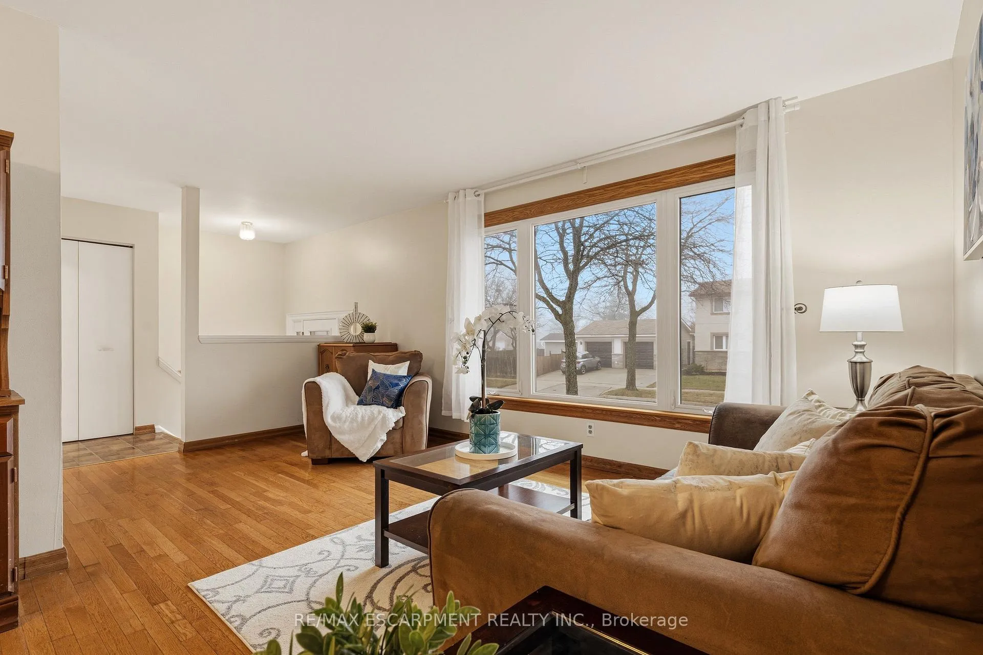 Photo 5 of 4 John Murray Street, Hamilton, Stoney Creek Mountain — HOMEH