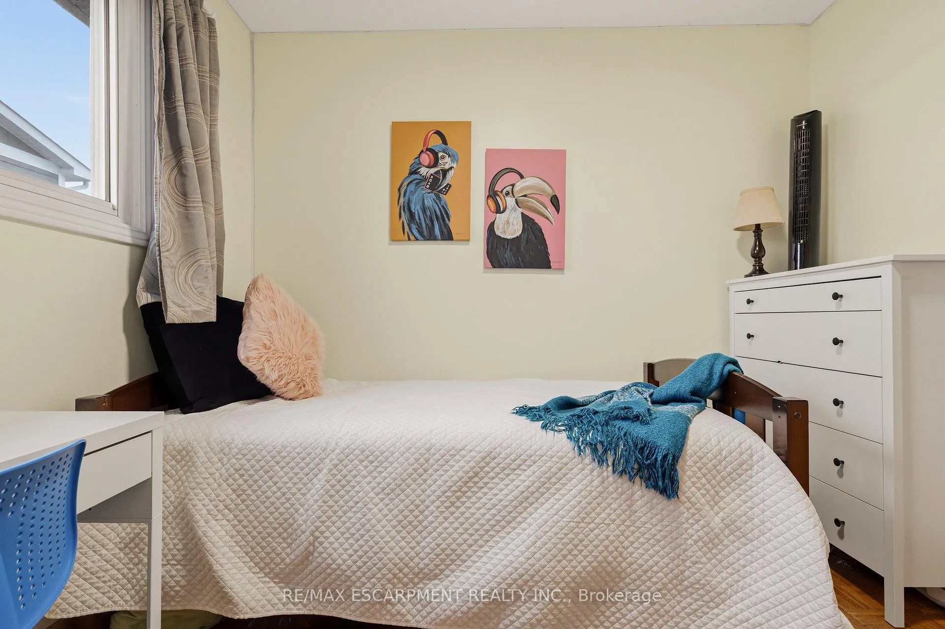 Photo 11 of 4 John Murray Street, Hamilton, Stoney Creek Mountain — HOMEH