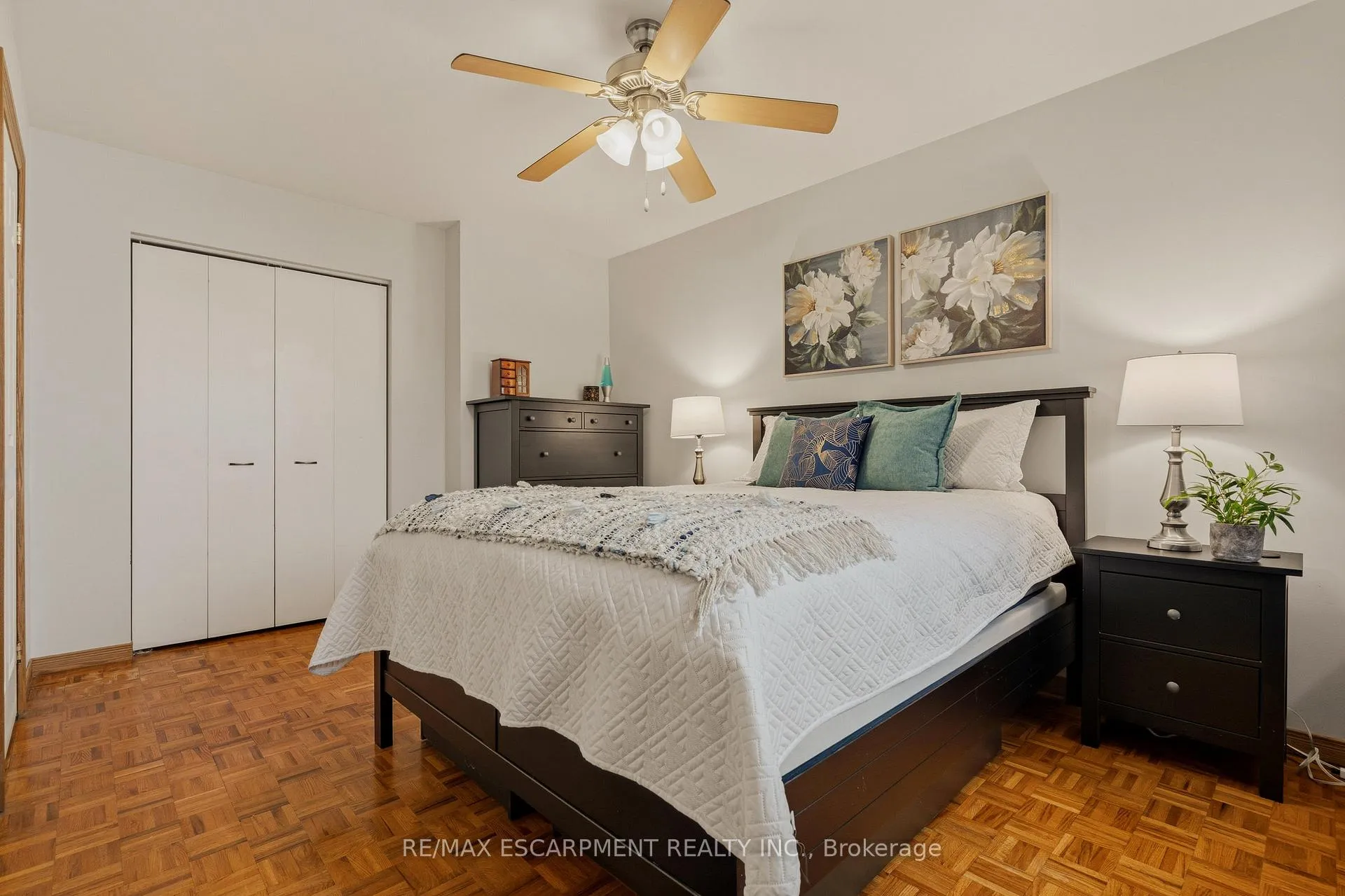 Photo 15 of 4 John Murray Street, Hamilton, Stoney Creek Mountain — HOMEH