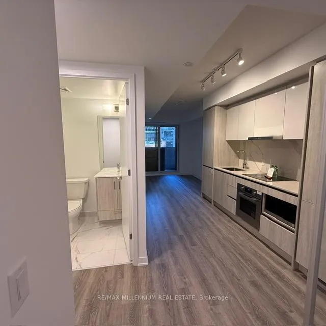 Photo 5 of Unit 703, 180 Front Street E, Toronto, Moss Park — HOMEH