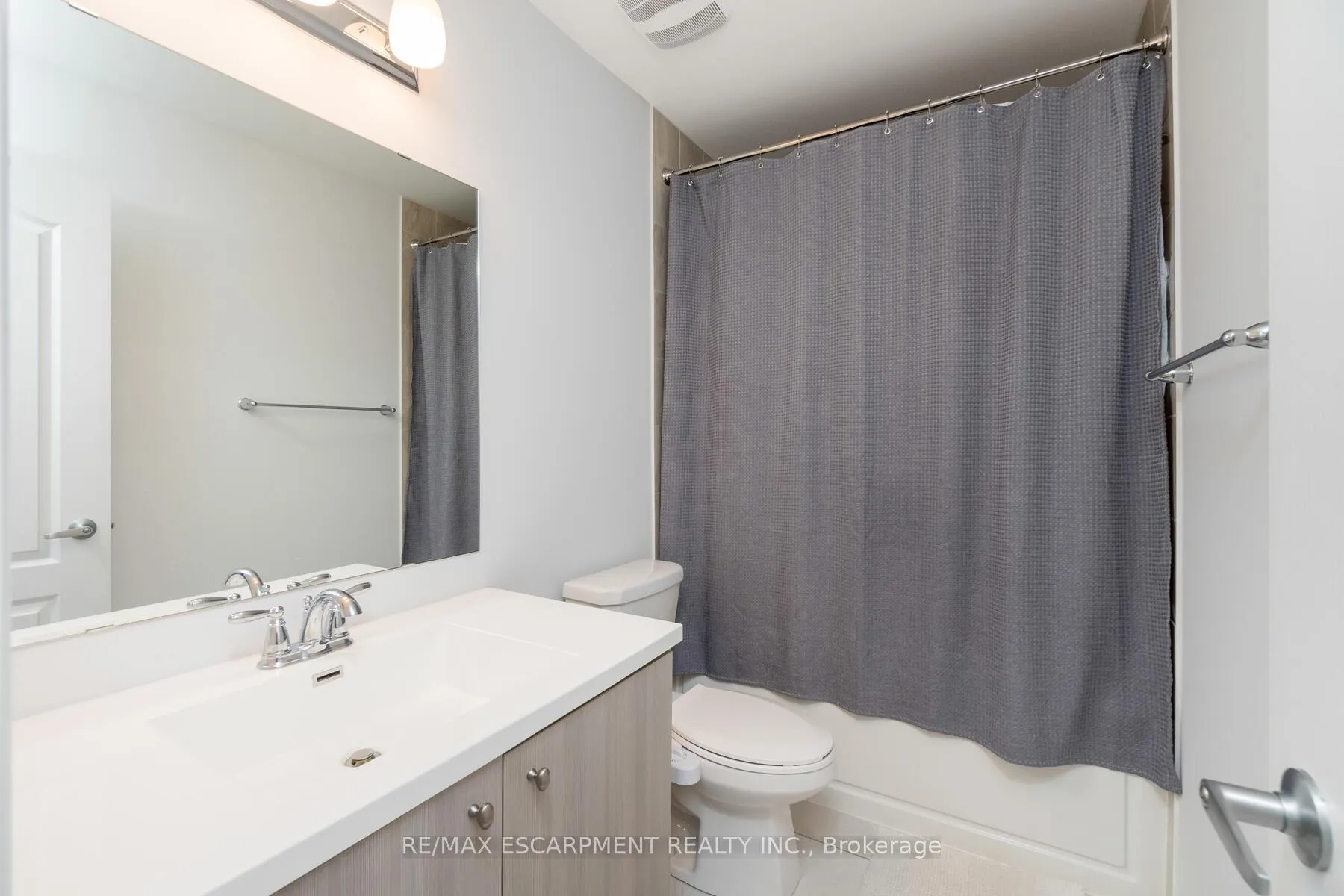 Photo 27 of 3036 Silvertip Common Crescent, Oakville, Joshua Meadows — HOMEH