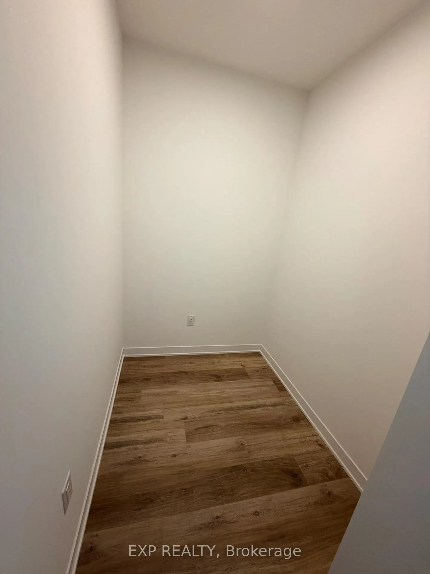 Photo 5 of Unit 826, 20 All Nations Drive, Brampton, Northwest Brampton — HOMEH