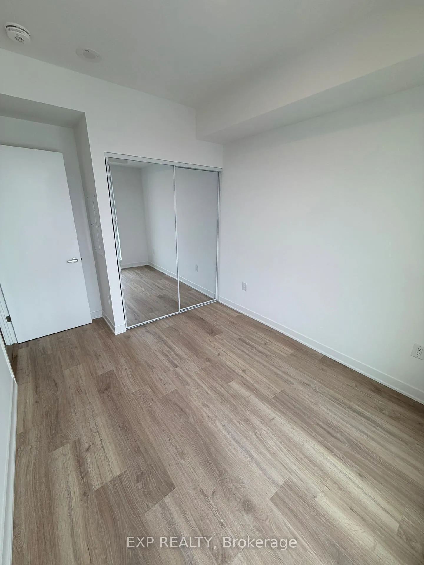 Photo 8 of Unit 826, 20 All Nations Drive, Brampton, Northwest Brampton — HOMEH