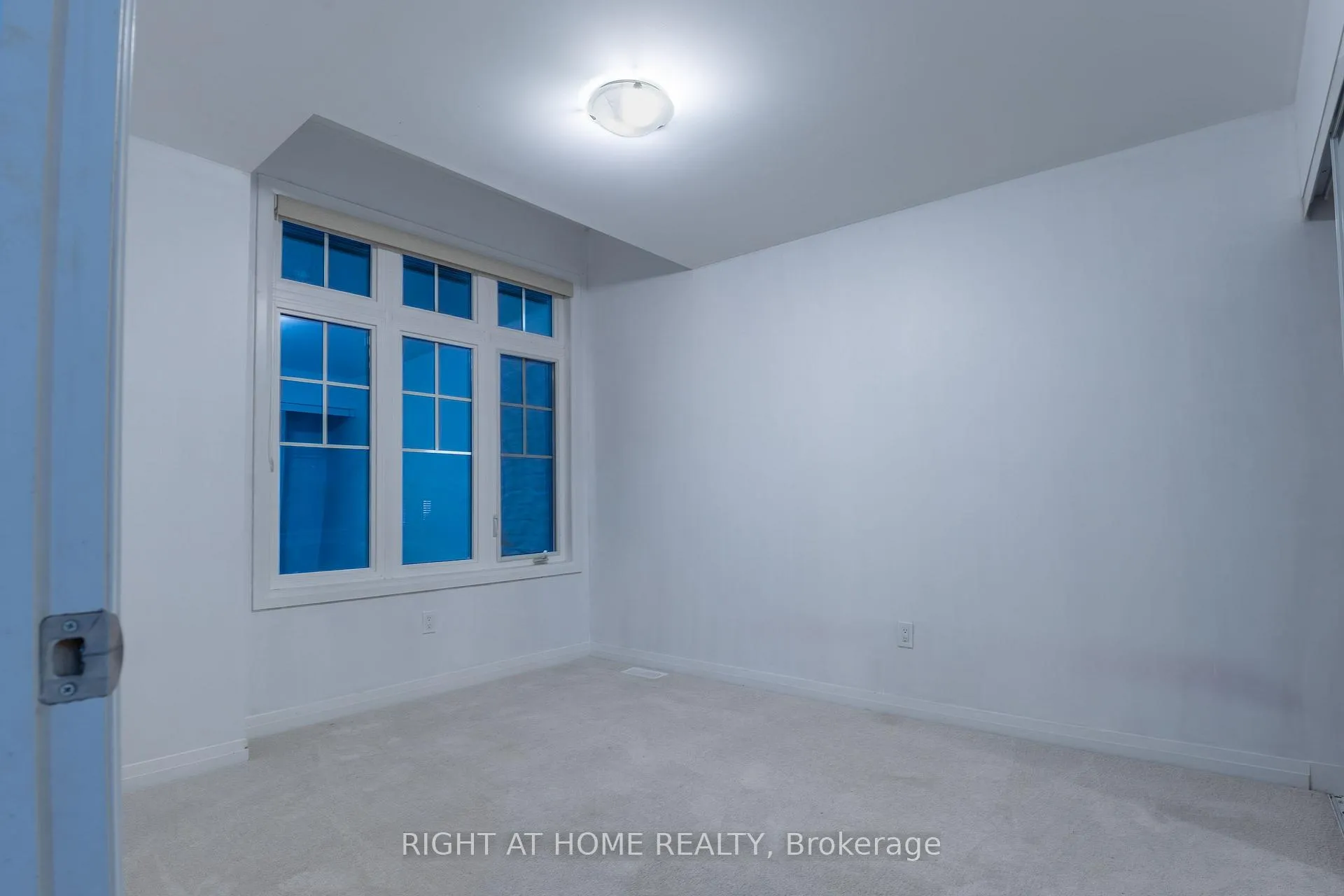 Photo 30 of 110 yale Drive, Hamilton, Mount Hope — HOMEH