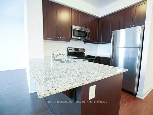 Photo 3 of Unit 909, 12 Woodstream Boulevard, Vaughan, West Woodbridge — HOMEH