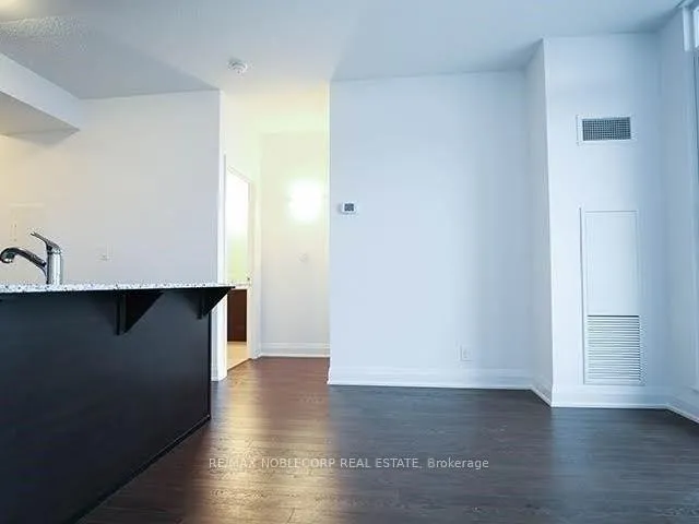 Photo 5 of Unit 909, 12 Woodstream Boulevard, Vaughan, West Woodbridge — HOMEH