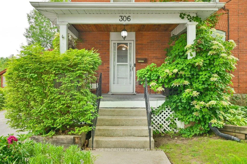 Photo 4 of 306 Bleecker Avenue, Belleville, Belleville Ward — HOMEH