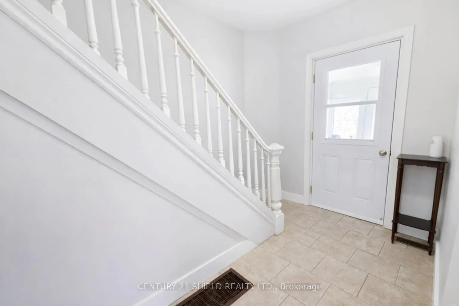 Photo 16 of 319 Third Street W, Cornwall — HOMEH