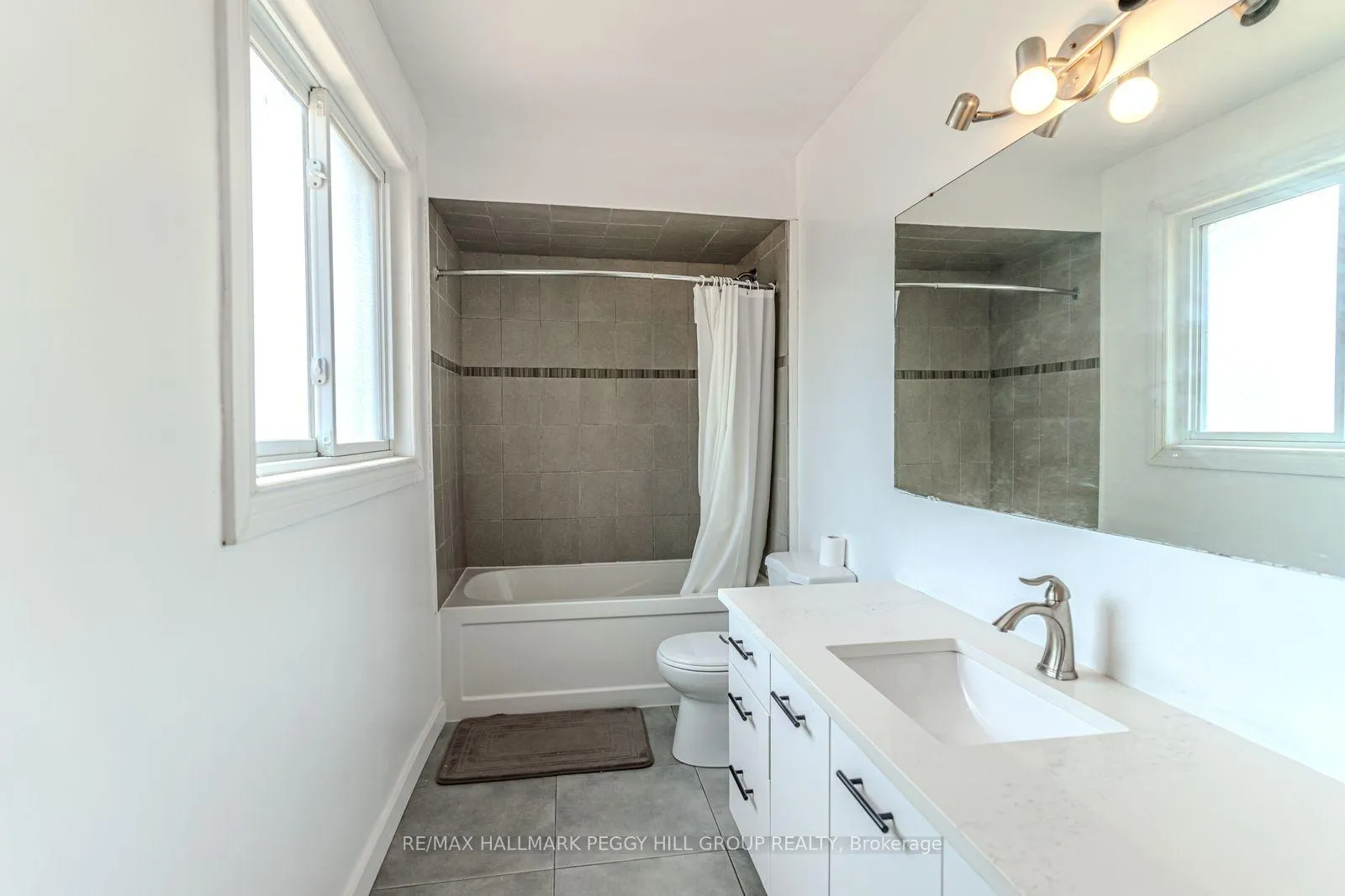 Photo 11 of 21 Autumn Lane, Barrie, Allandale Heights — HOMEH