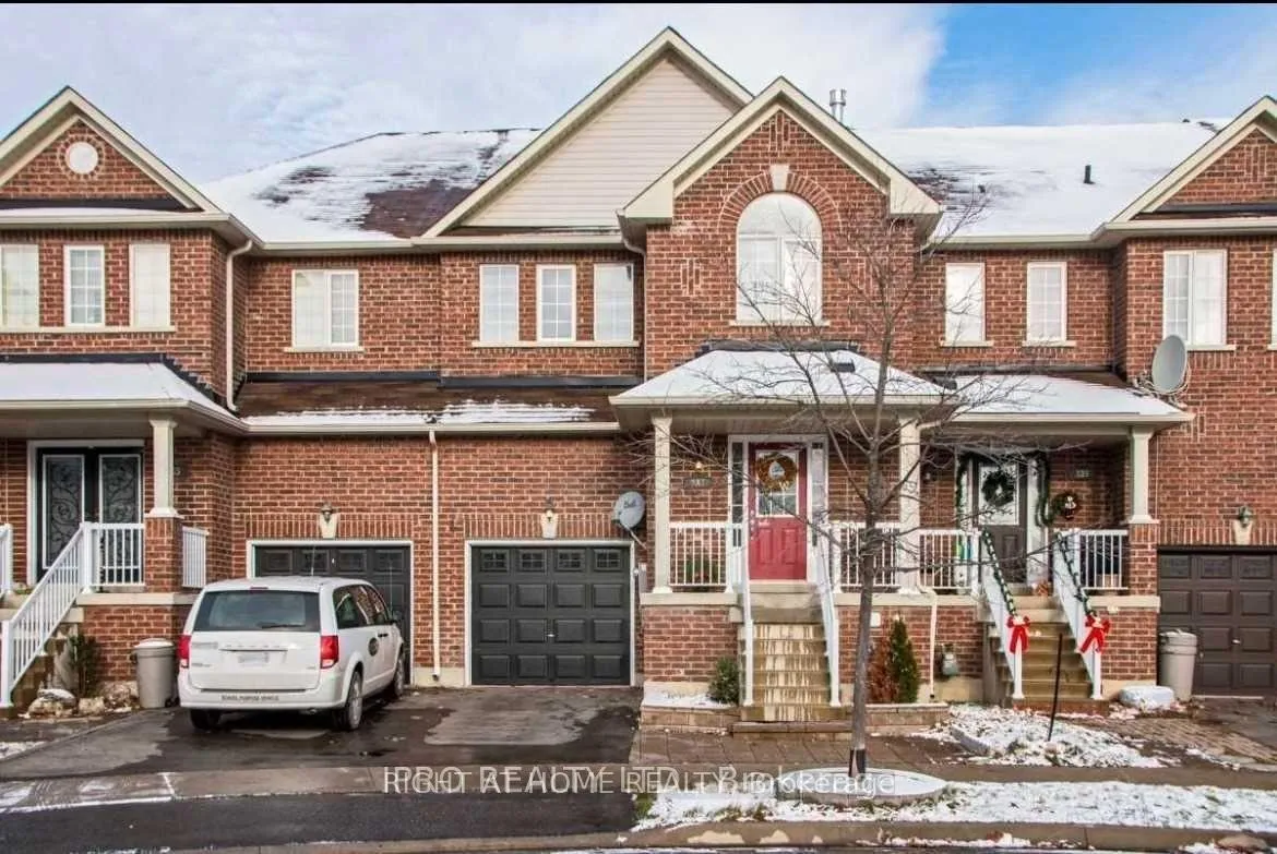 Photo 1 of 387 Bussel Crescent, Milton, Clarke — HOMEH