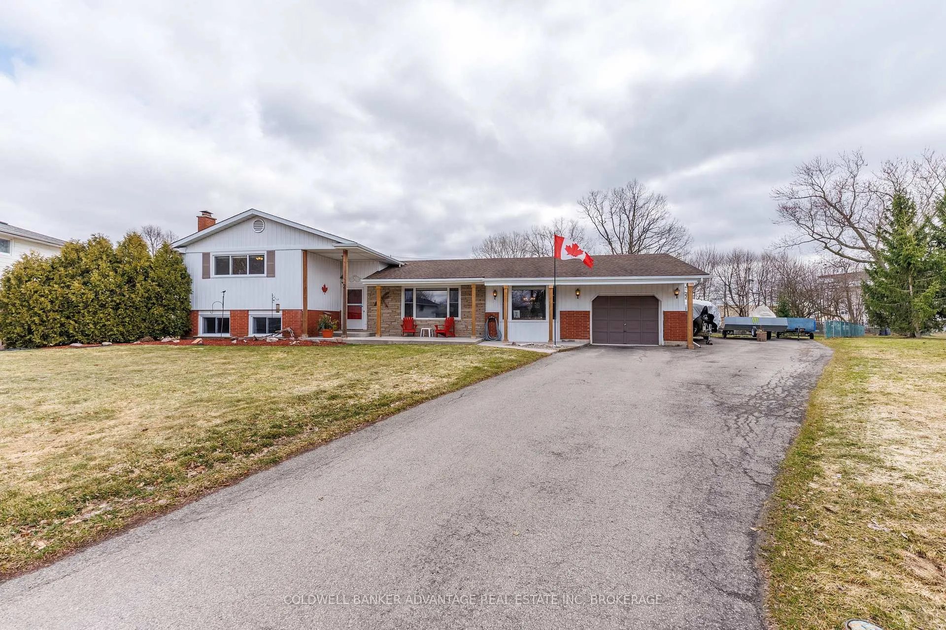 Photo 2 of 2 Donna Marie Drive, Welland, Prince Charles — HOMEH