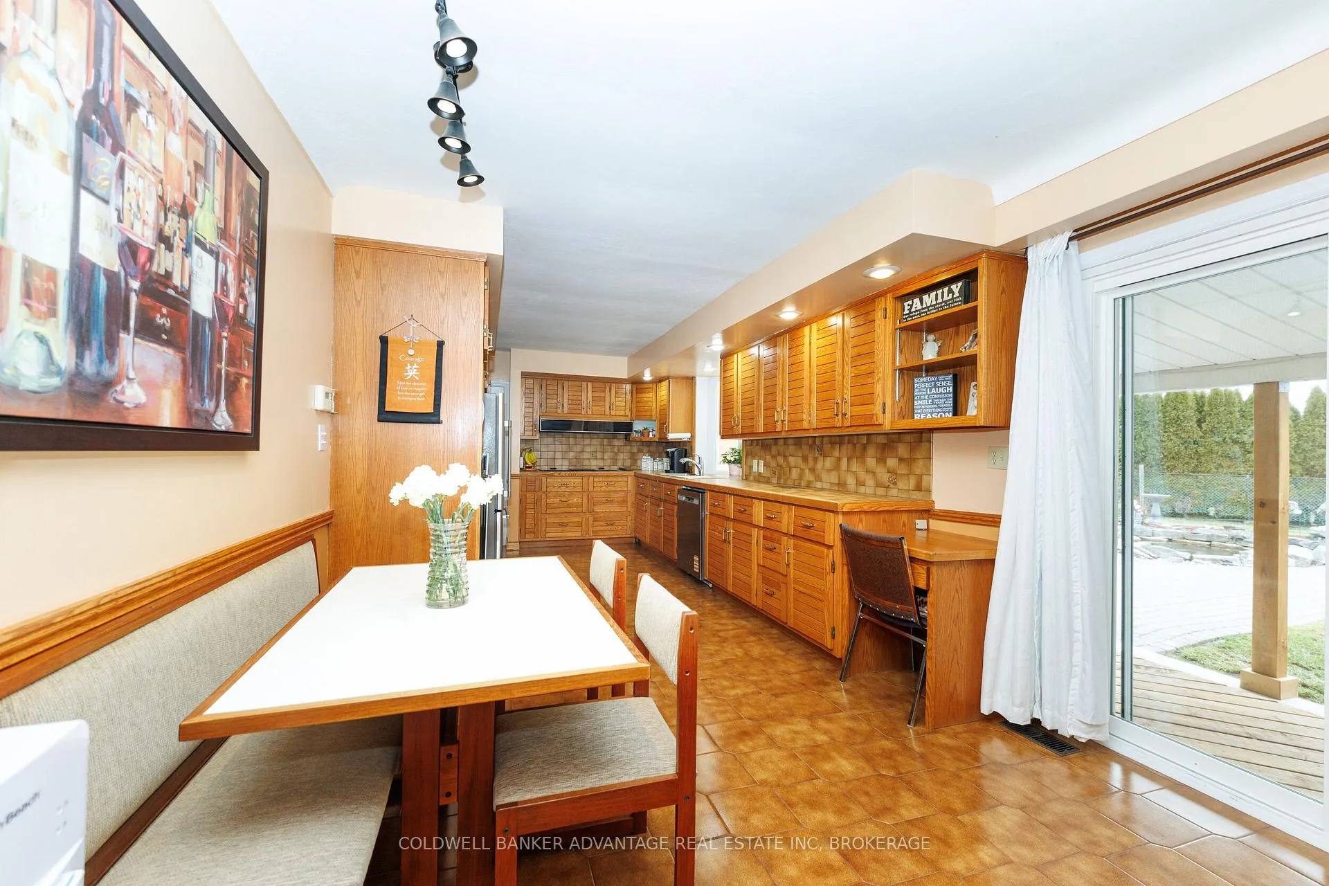 Photo 11 of 2 Donna Marie Drive, Welland, Prince Charles — HOMEH