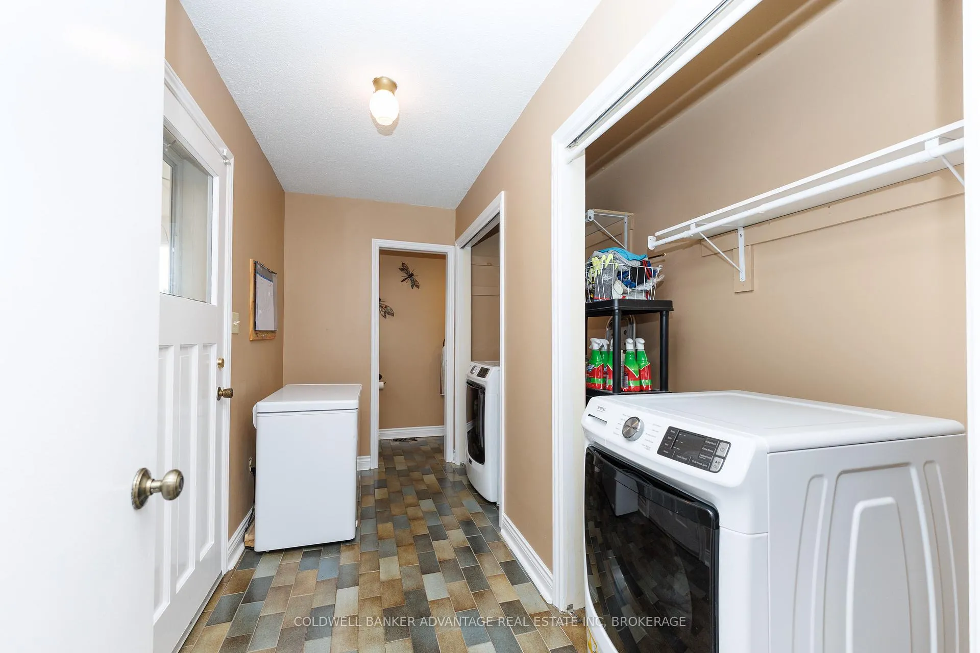 Photo 23 of 2 Donna Marie Drive, Welland, Prince Charles — HOMEH