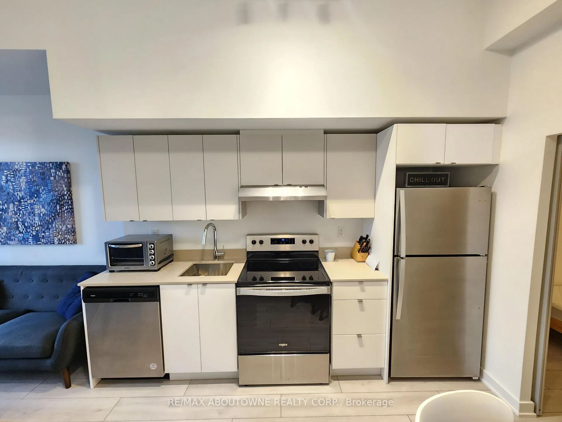 Photo 7 of Unit 101, 3210 Dakota Common, Burlington, Alton — HOMEH