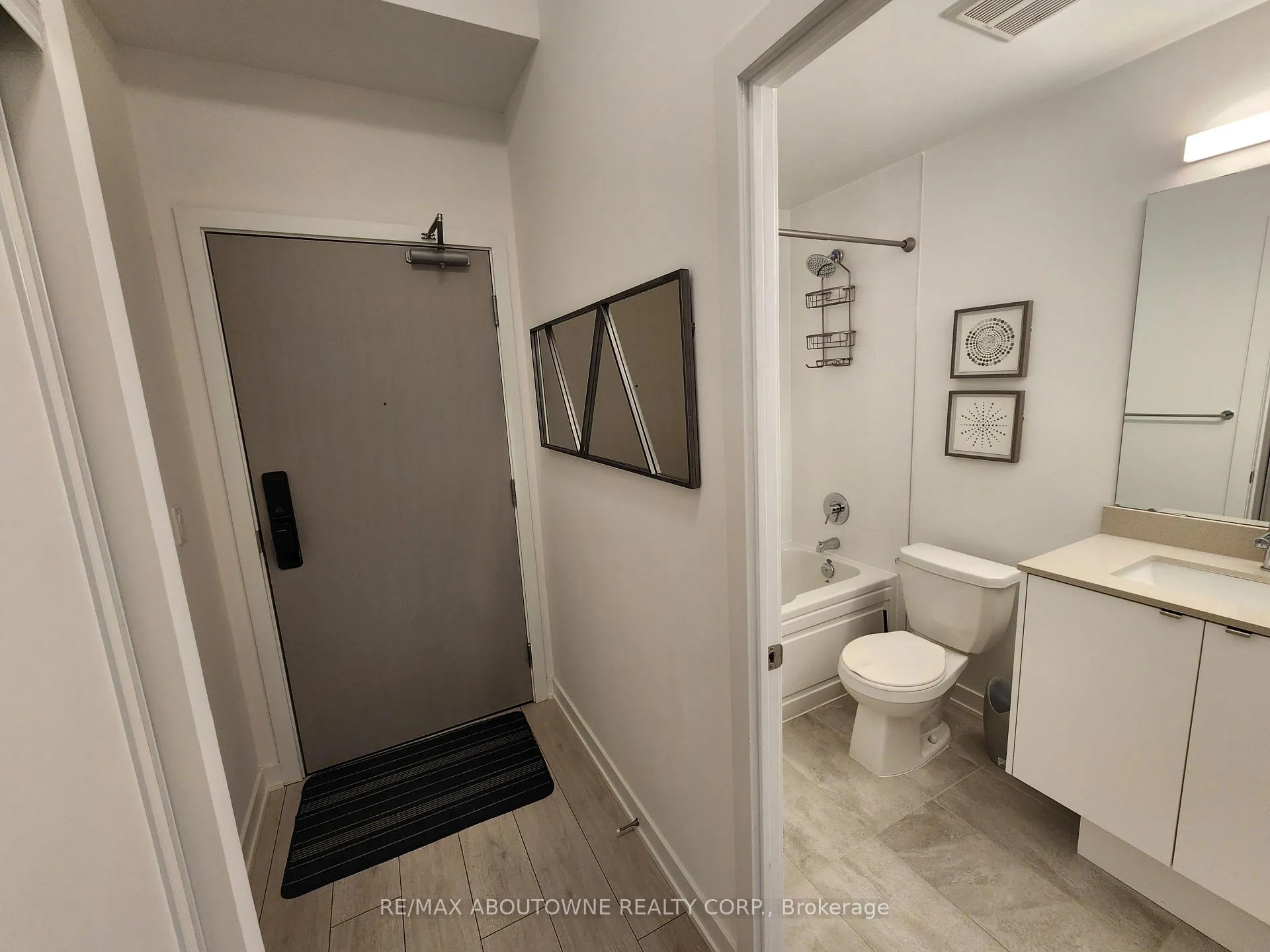Photo 18 of Unit 101, 3210 Dakota Common, Burlington, Alton — HOMEH
