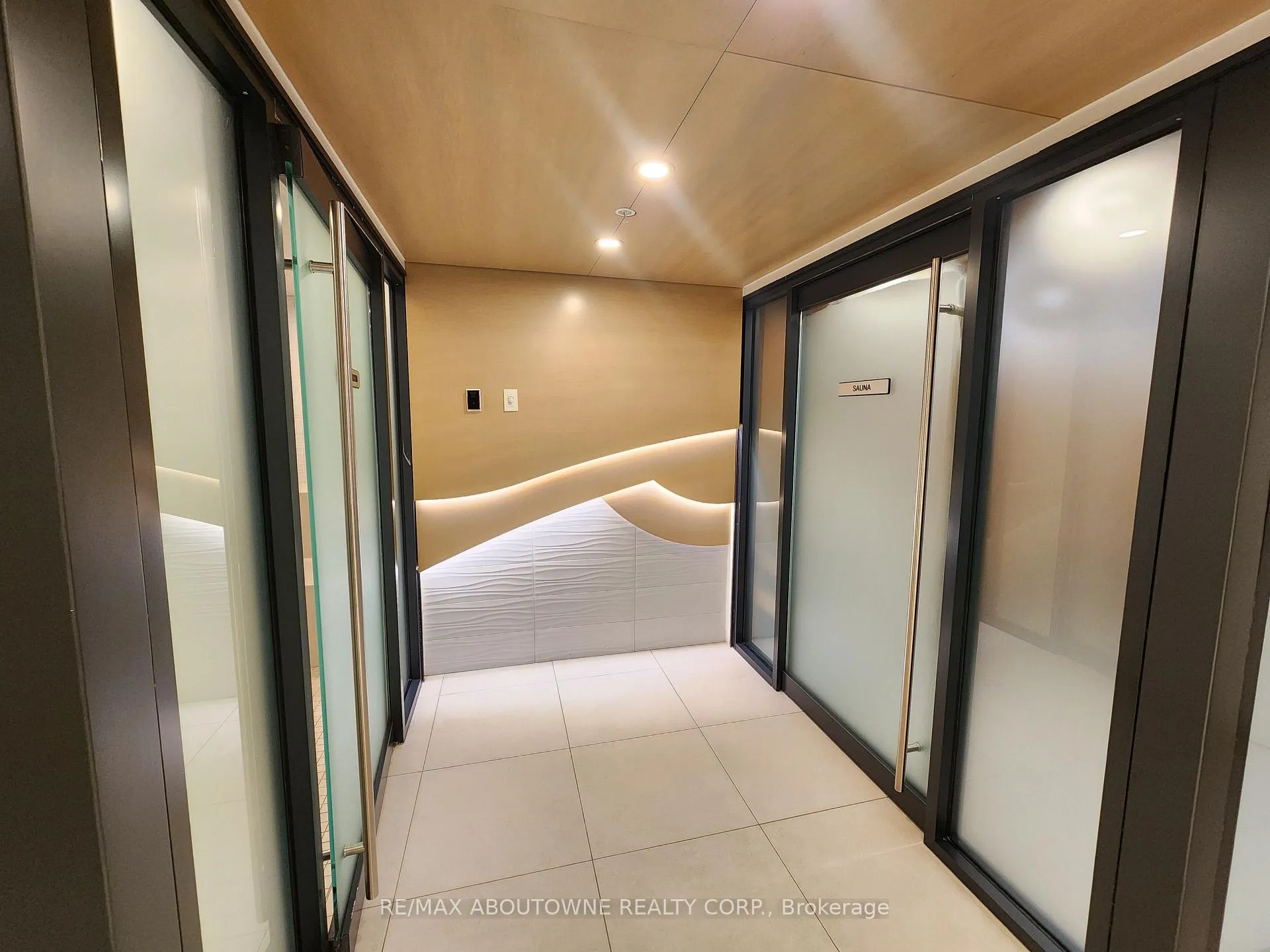 Photo 30 of Unit 101, 3210 Dakota Common, Burlington, Alton — HOMEH
