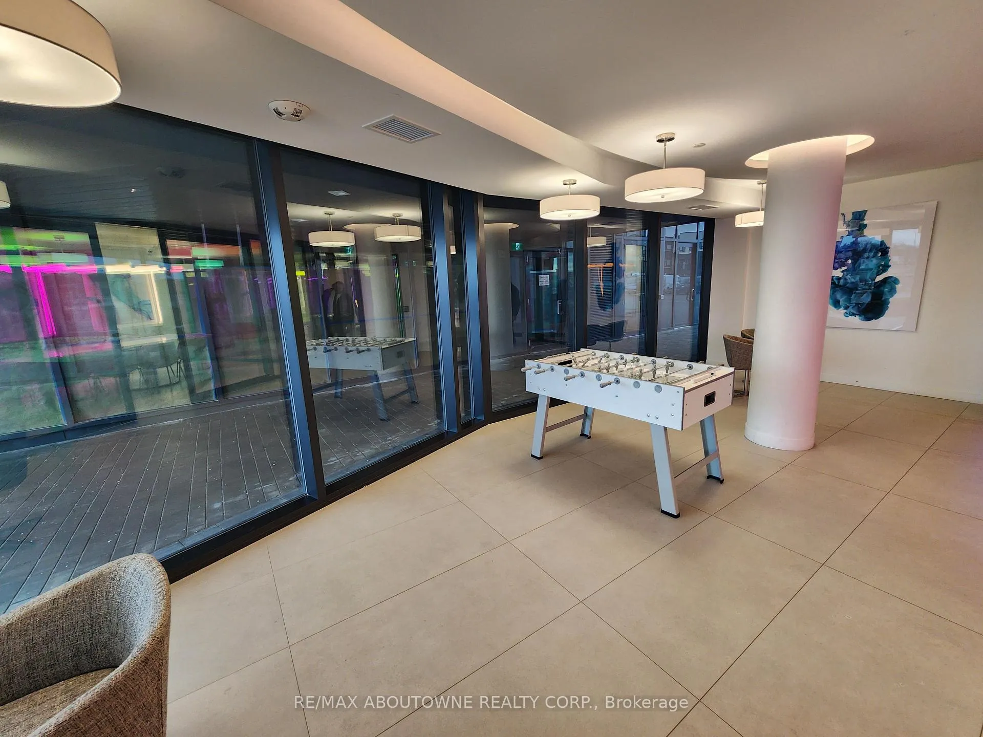 Photo 36 of Unit 101, 3210 Dakota Common, Burlington, Alton — HOMEH