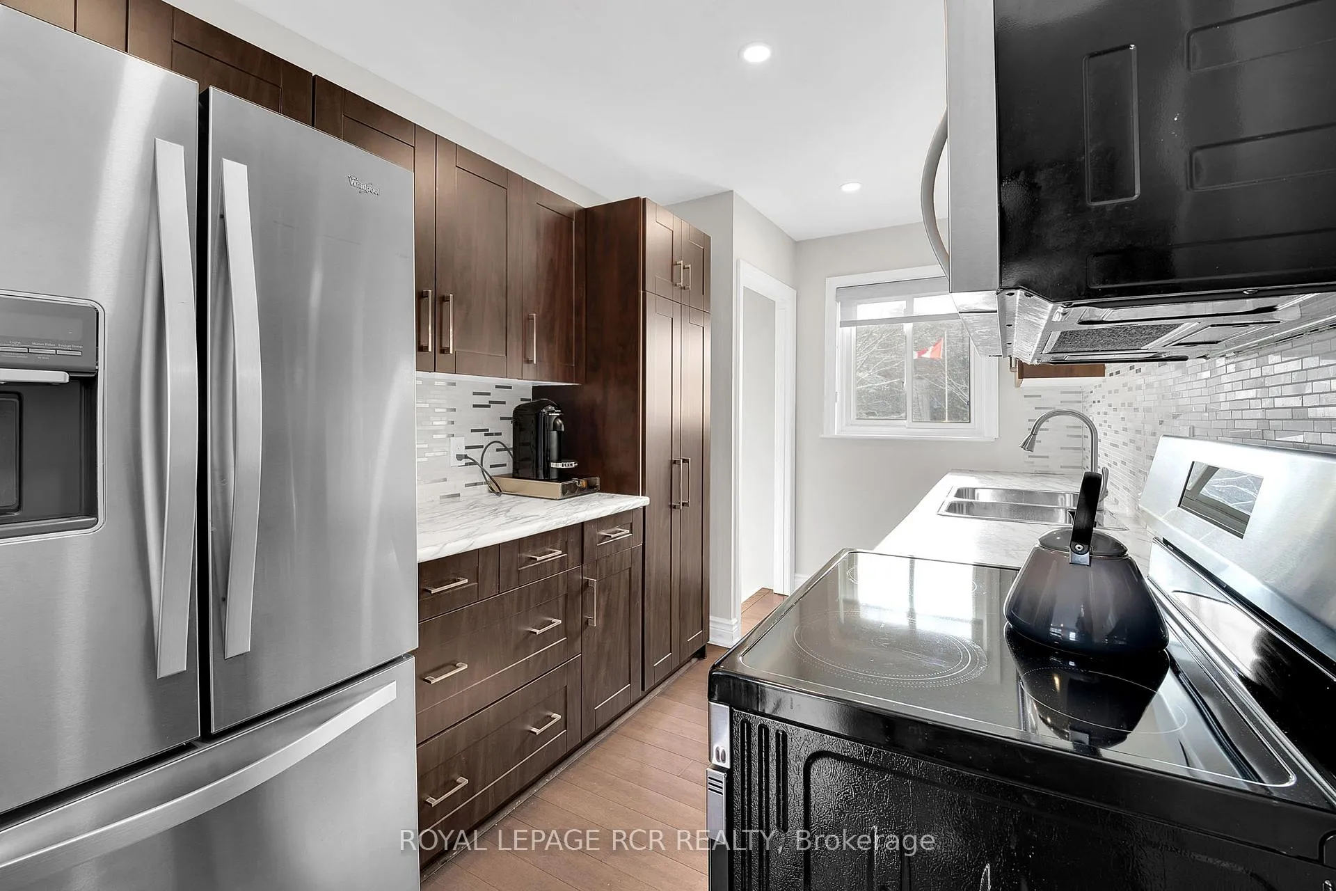 Photo 14 of 205 Martha Crescent, Caledon, Bolton West — HOMEH