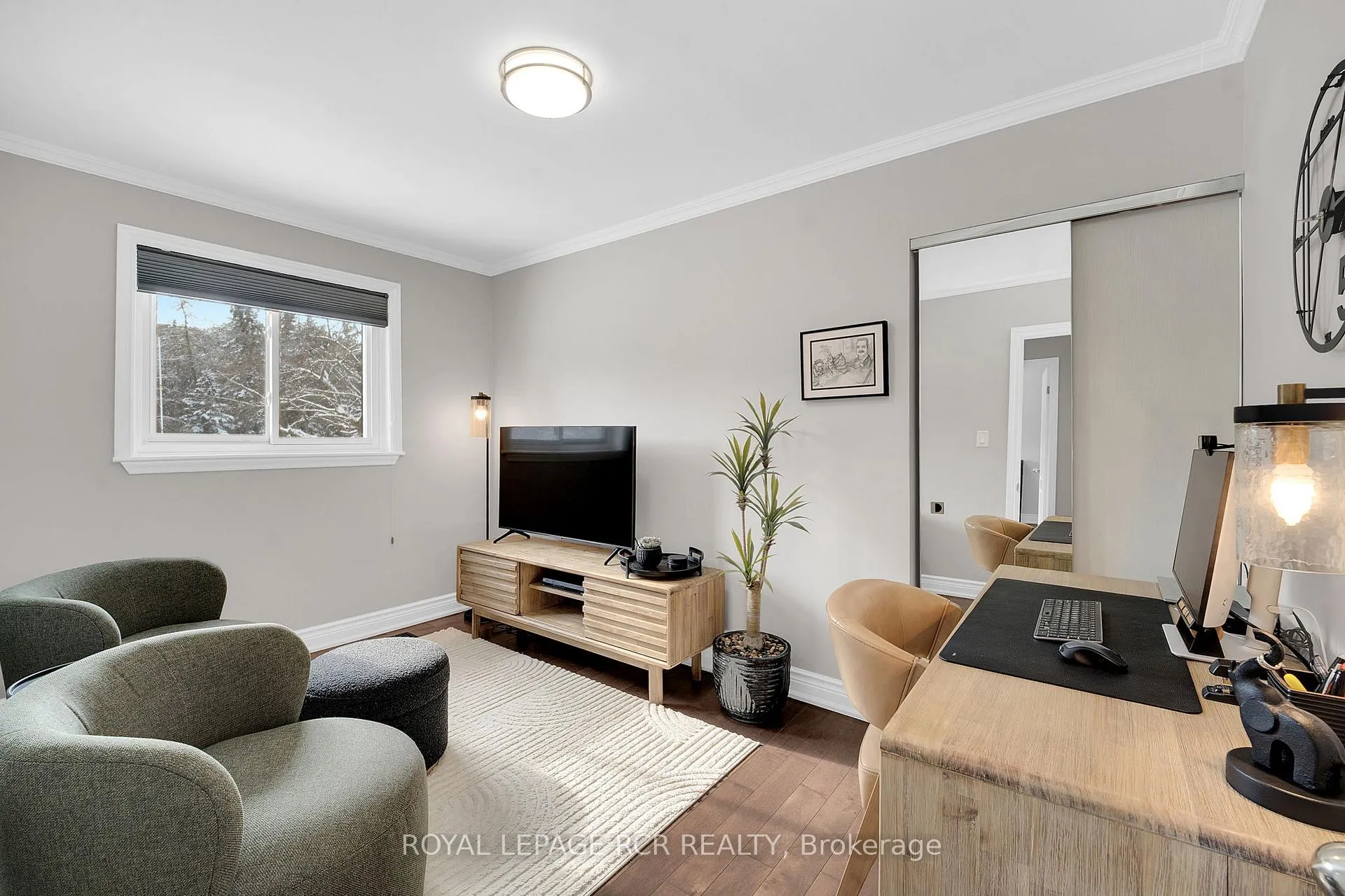 Photo 18 of 205 Martha Crescent, Caledon, Bolton West — HOMEH