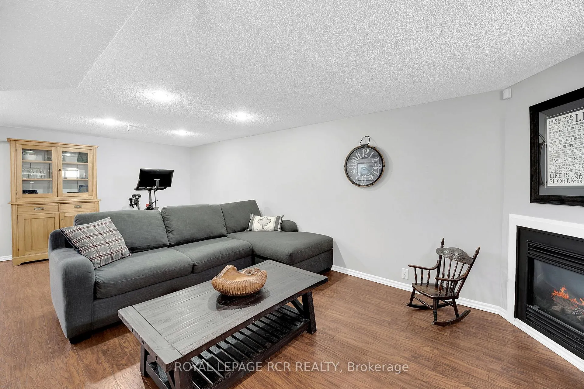 Photo 23 of 205 Martha Crescent, Caledon, Bolton West — HOMEH